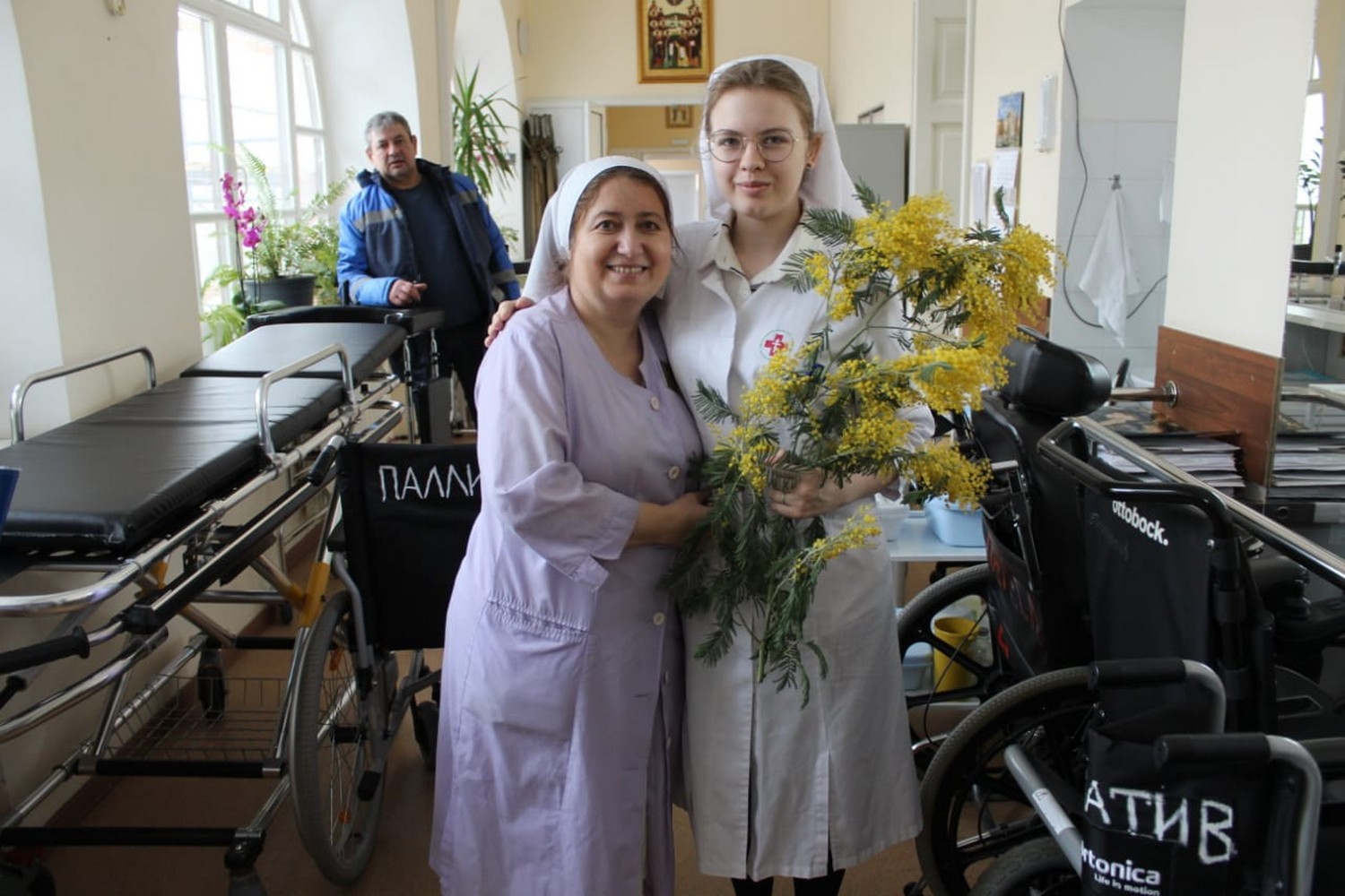 08.03.19 Поздравление с Масленицей в больнице Святителя Алексия