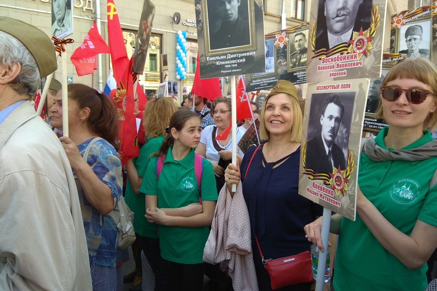 09.05.19 День победы - мы снова участвуем в шествии "Бессмертного полка"